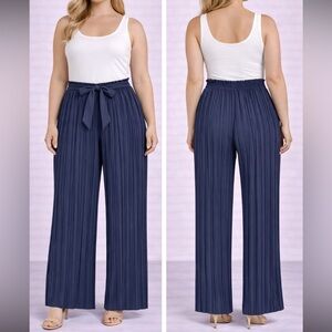 NWT NEW MIX Navy Blue  high rise vertical crinkled, pleated  Pants size XL